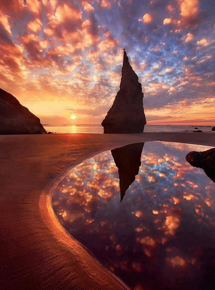 The wizard's hat of Bandon, Oregon